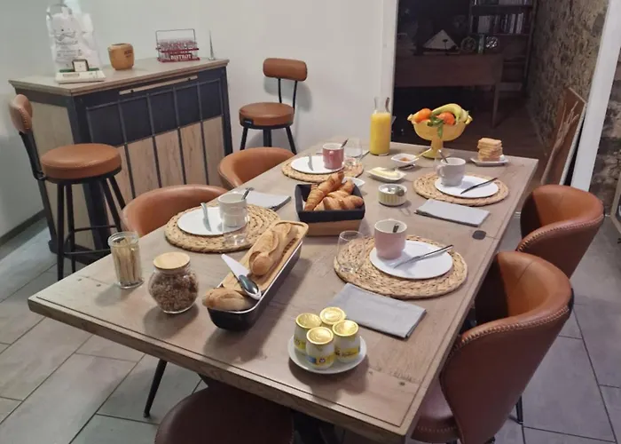 L'escapade Coloree Anciennement La Vieille Forge Bed & Breakfast